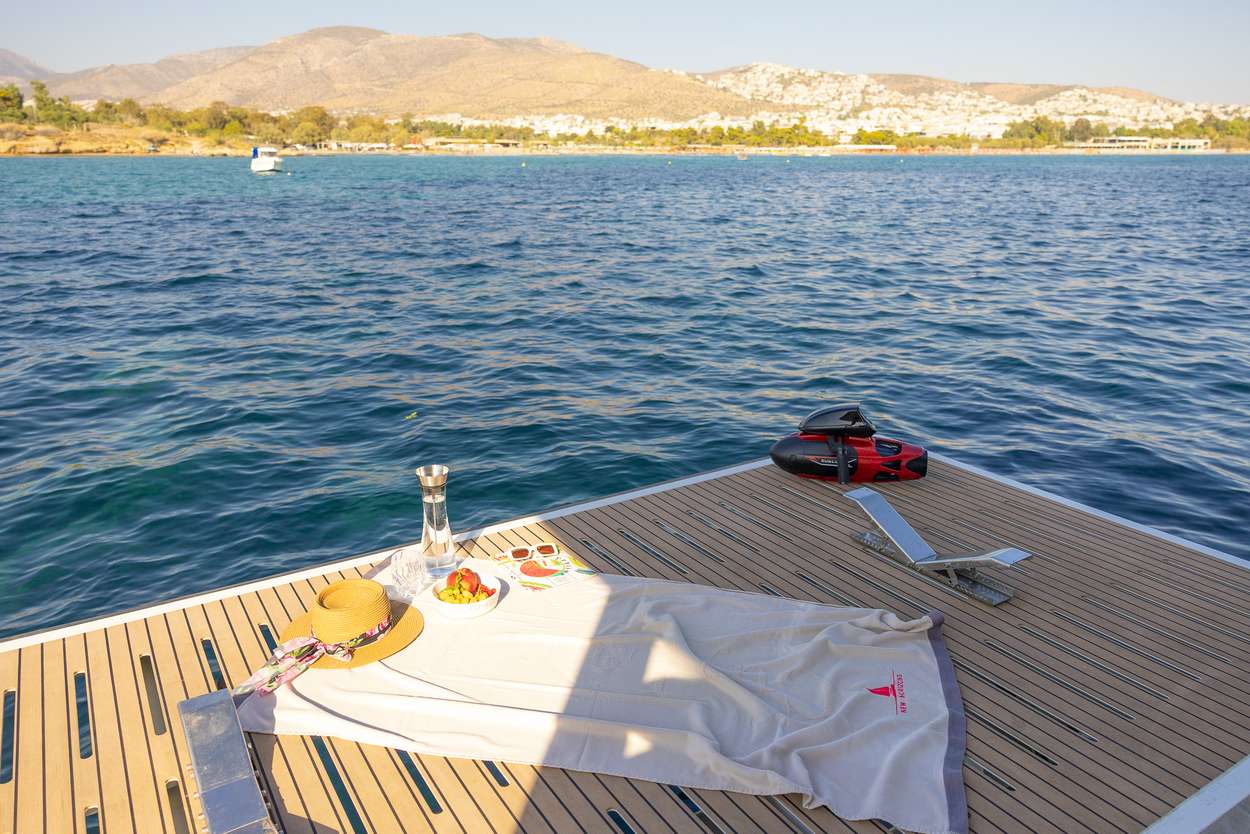 Luxury Crewed Catamaran NEW HORIZONS 4 photo 6