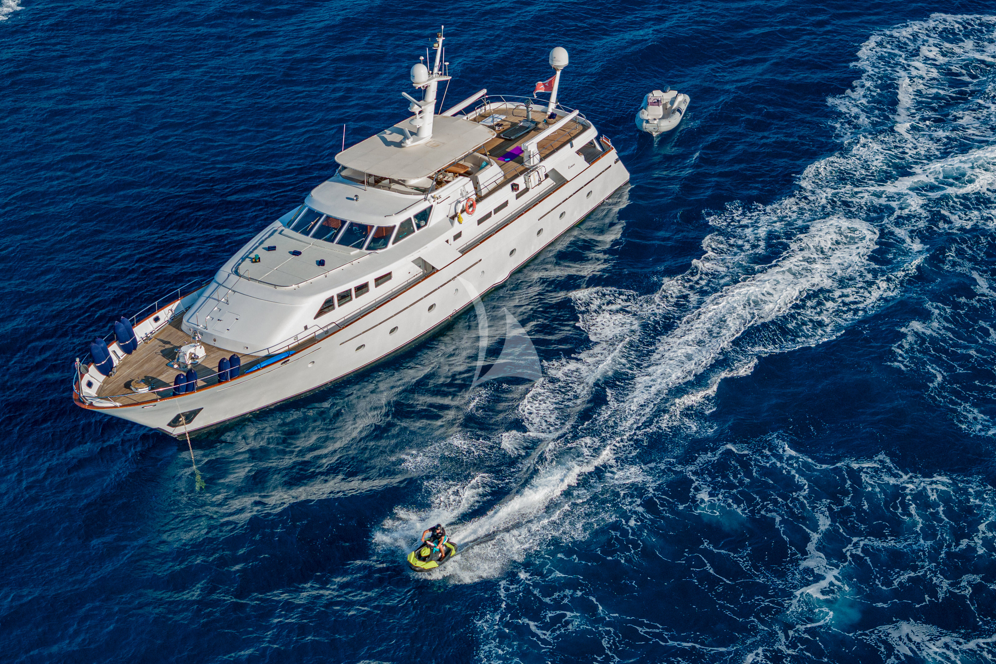 Luxury Crewed Motor Yacht NIGHTFLOWER photo 3