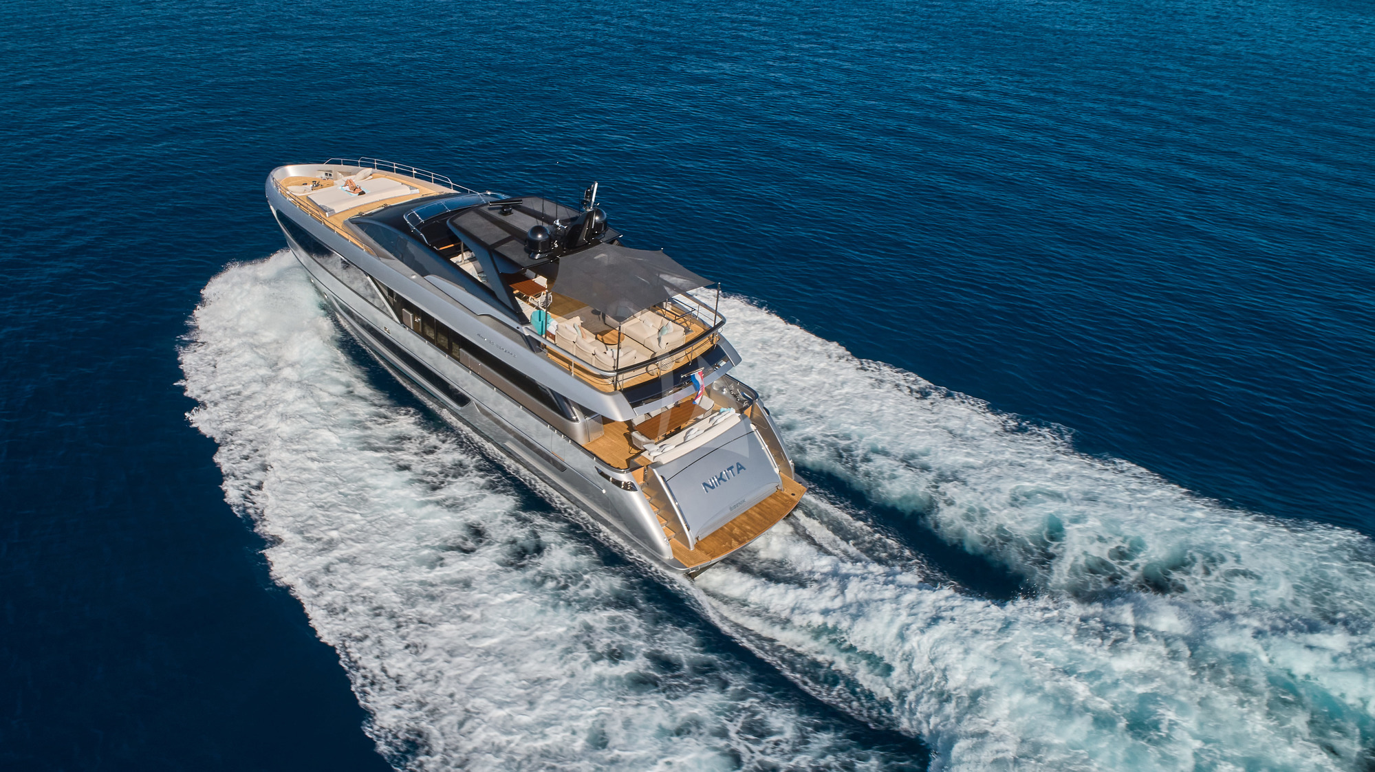 Luxury Crewed Motor Yacht NIKITA photo 4