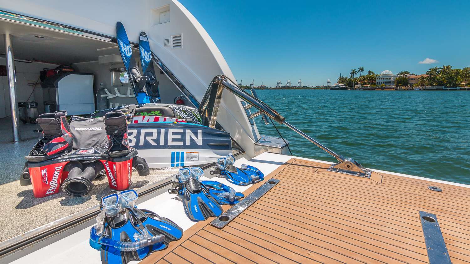 Crewed Motor Yacht NIRVANA photo 6