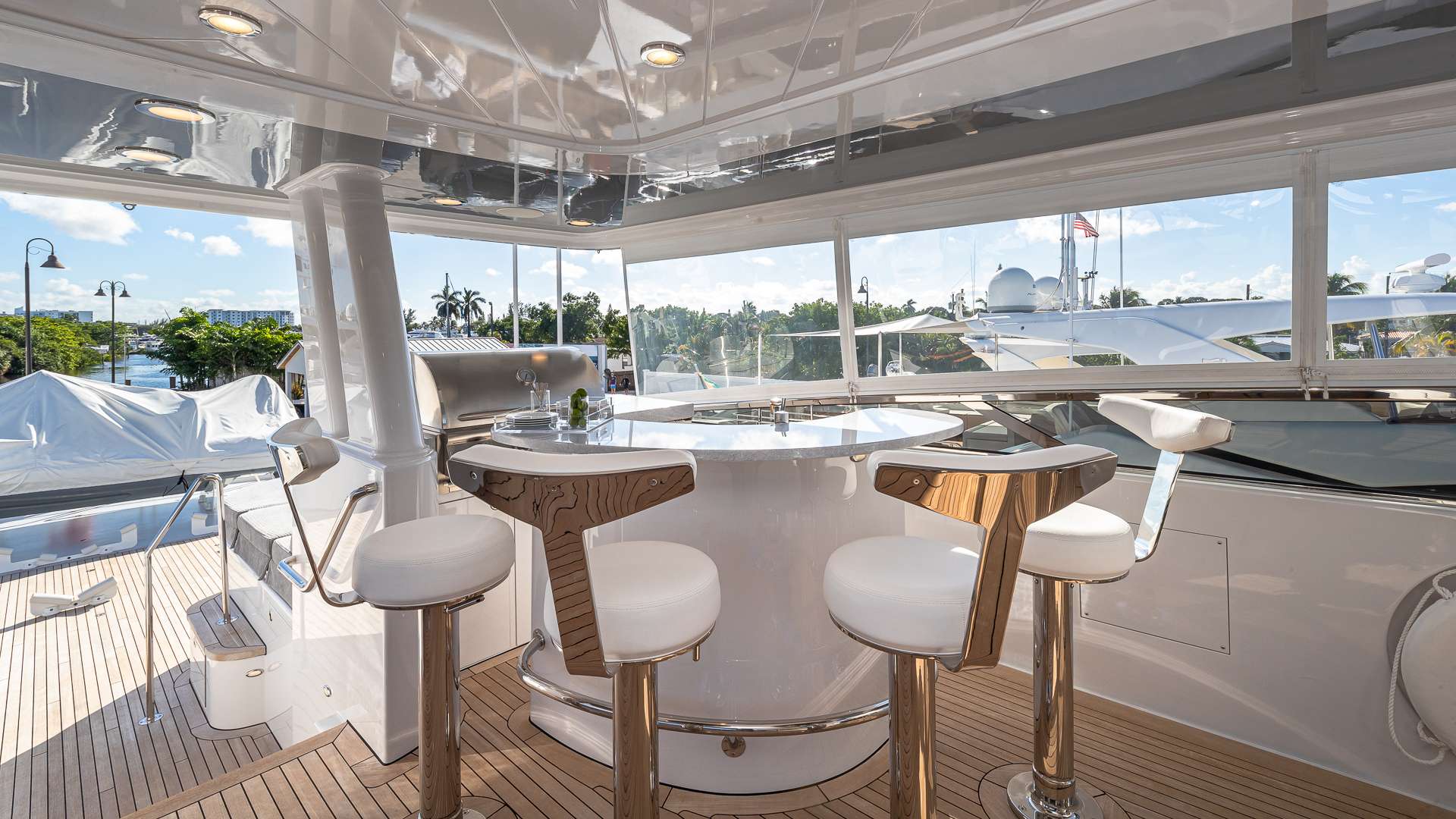 Crewed Motor Yacht NO SHORTCUTS photo 3