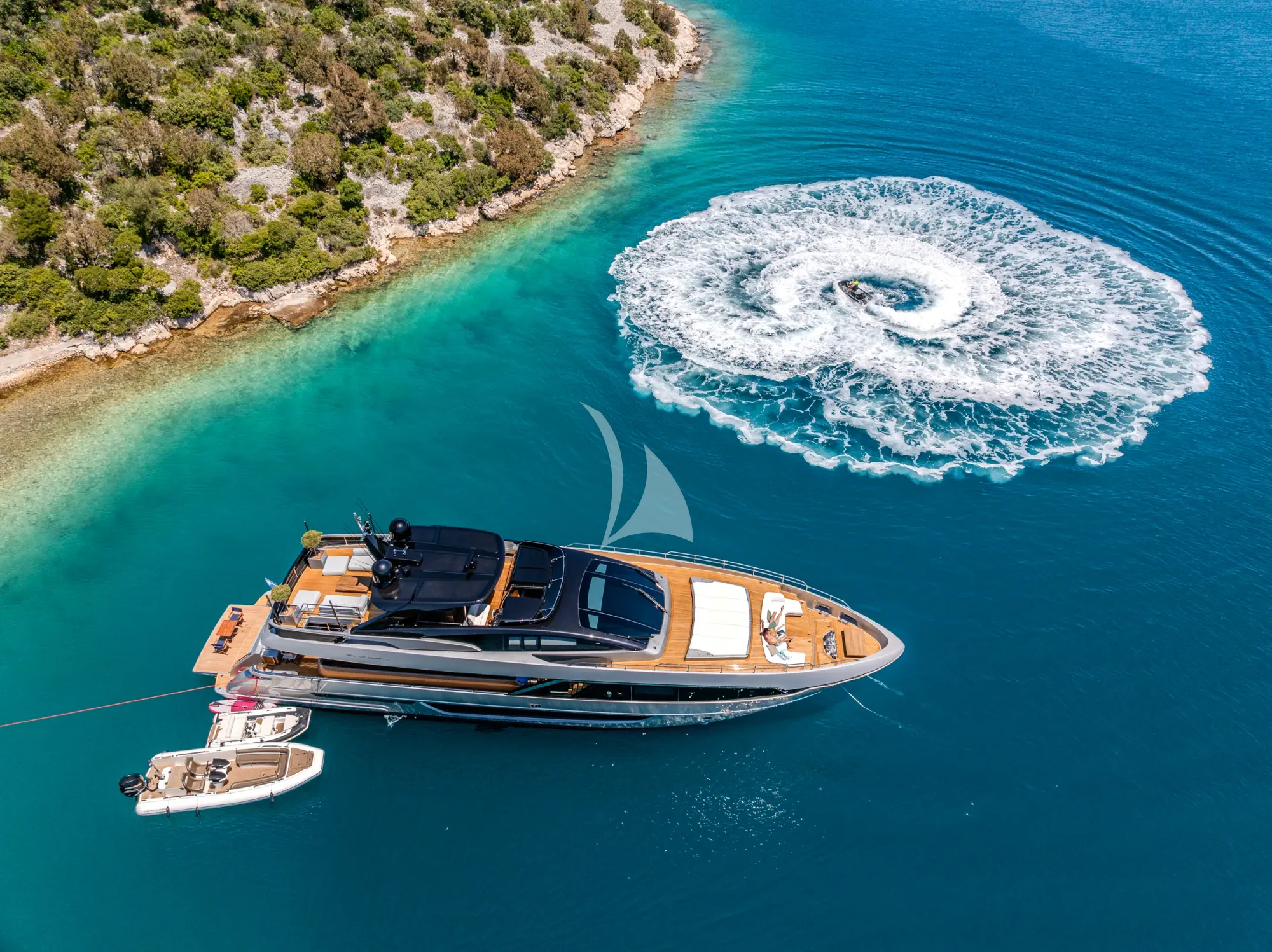 Luxury Crewed Motor Yacht NO STRESS 888 photo 6