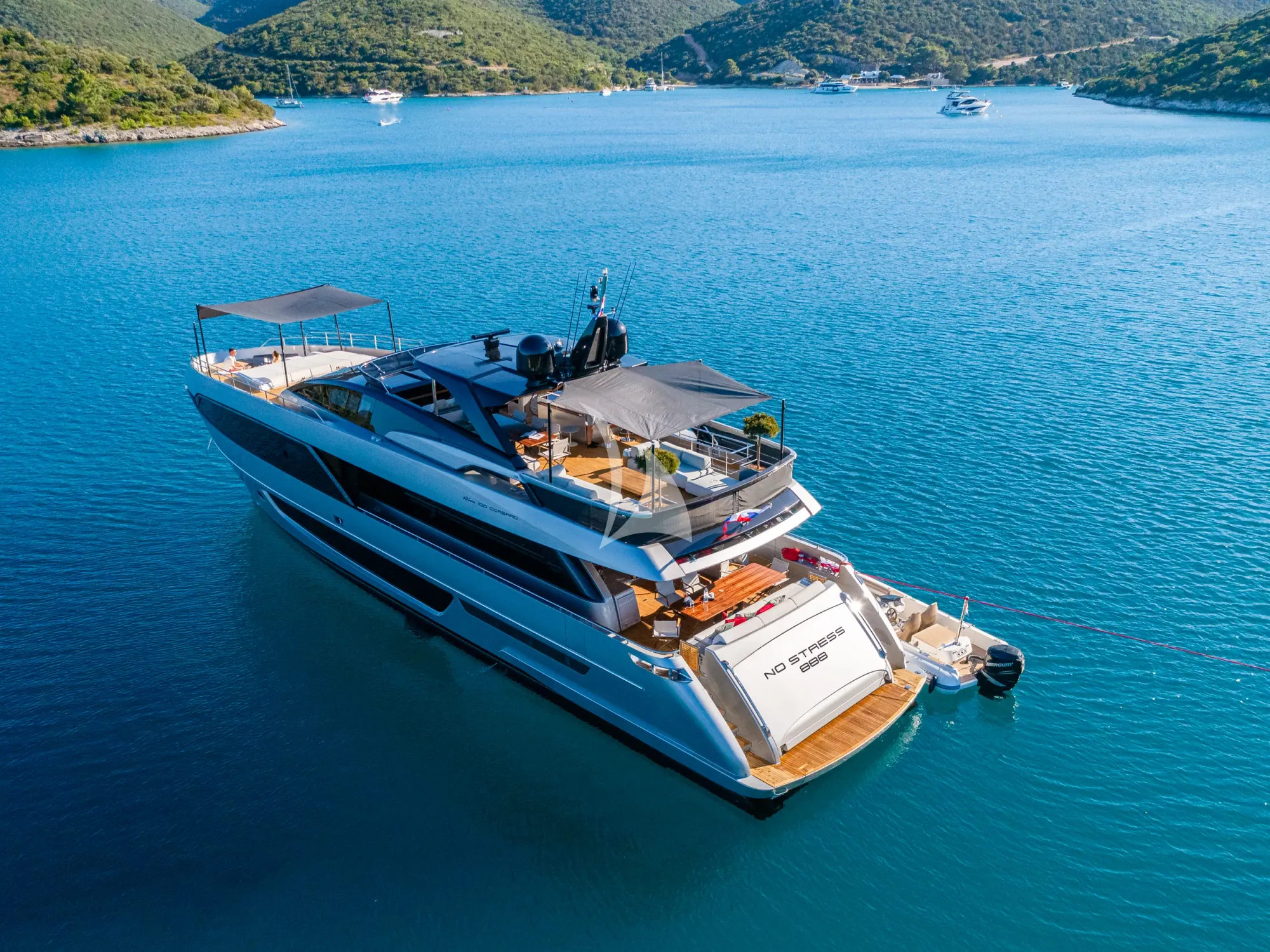 Luxury Crewed Motor Yacht NO STRESS 888 photo 7