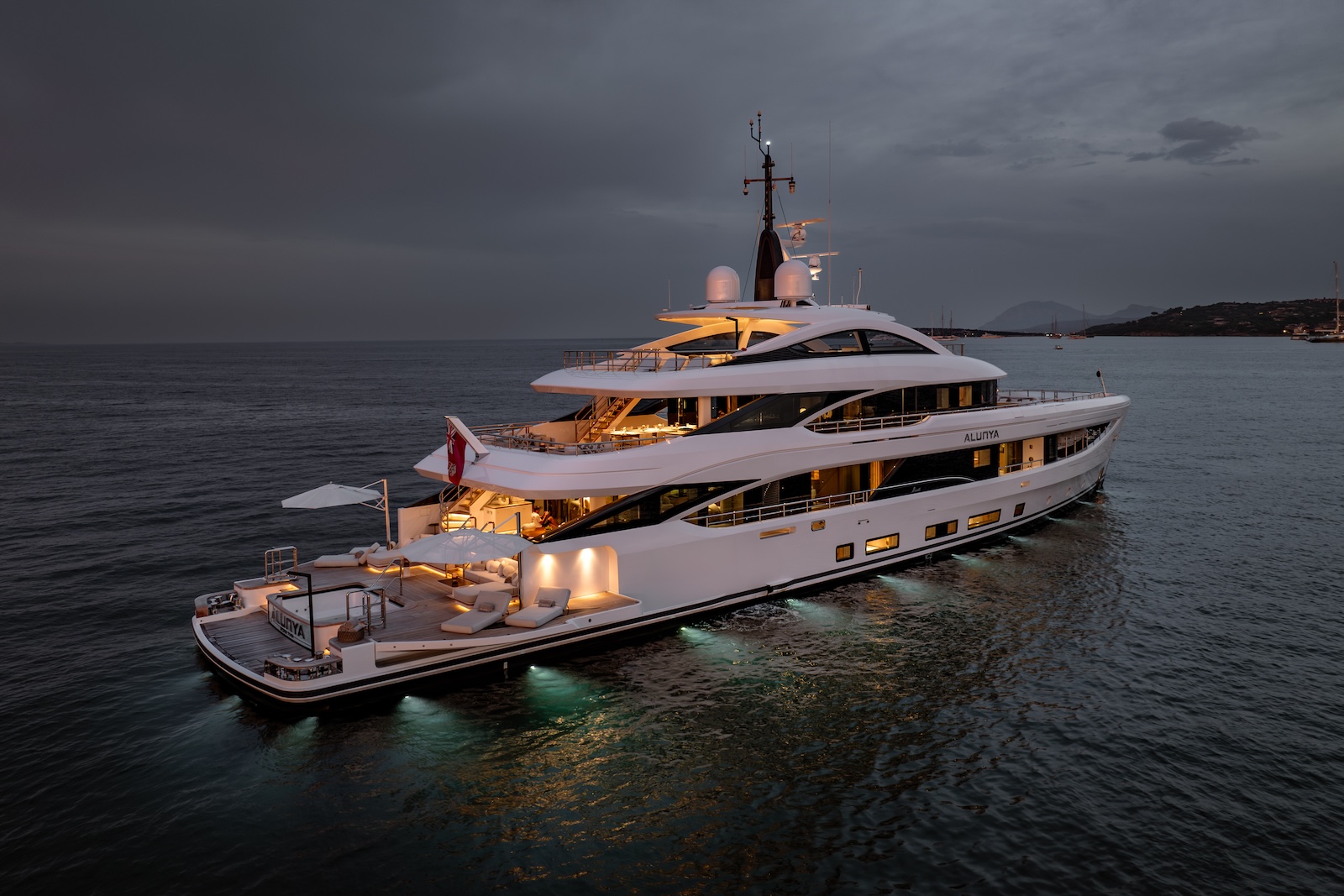 Luxury Crewed Motor Yacht NOCTURNE photo 3