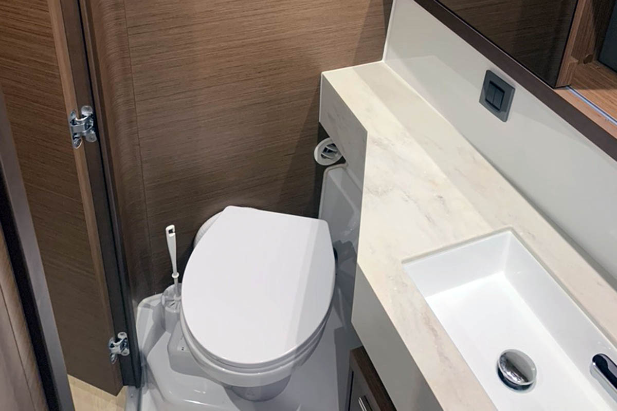 Bareboat Catamaran NOHEA HOLOKAI photo 8