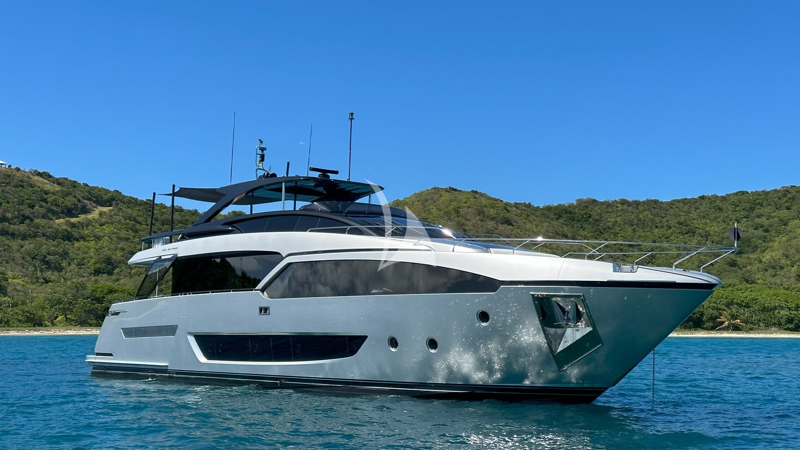 Luxury Crewed Motor Yacht NOI photo 5