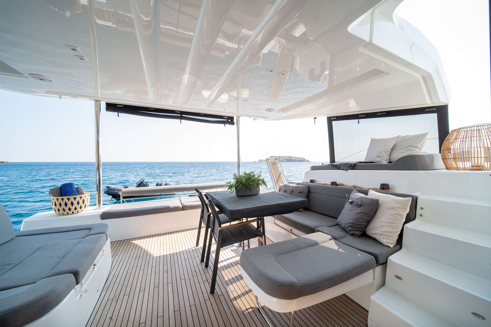 Crewed Catamaran NOMAD II photo 3