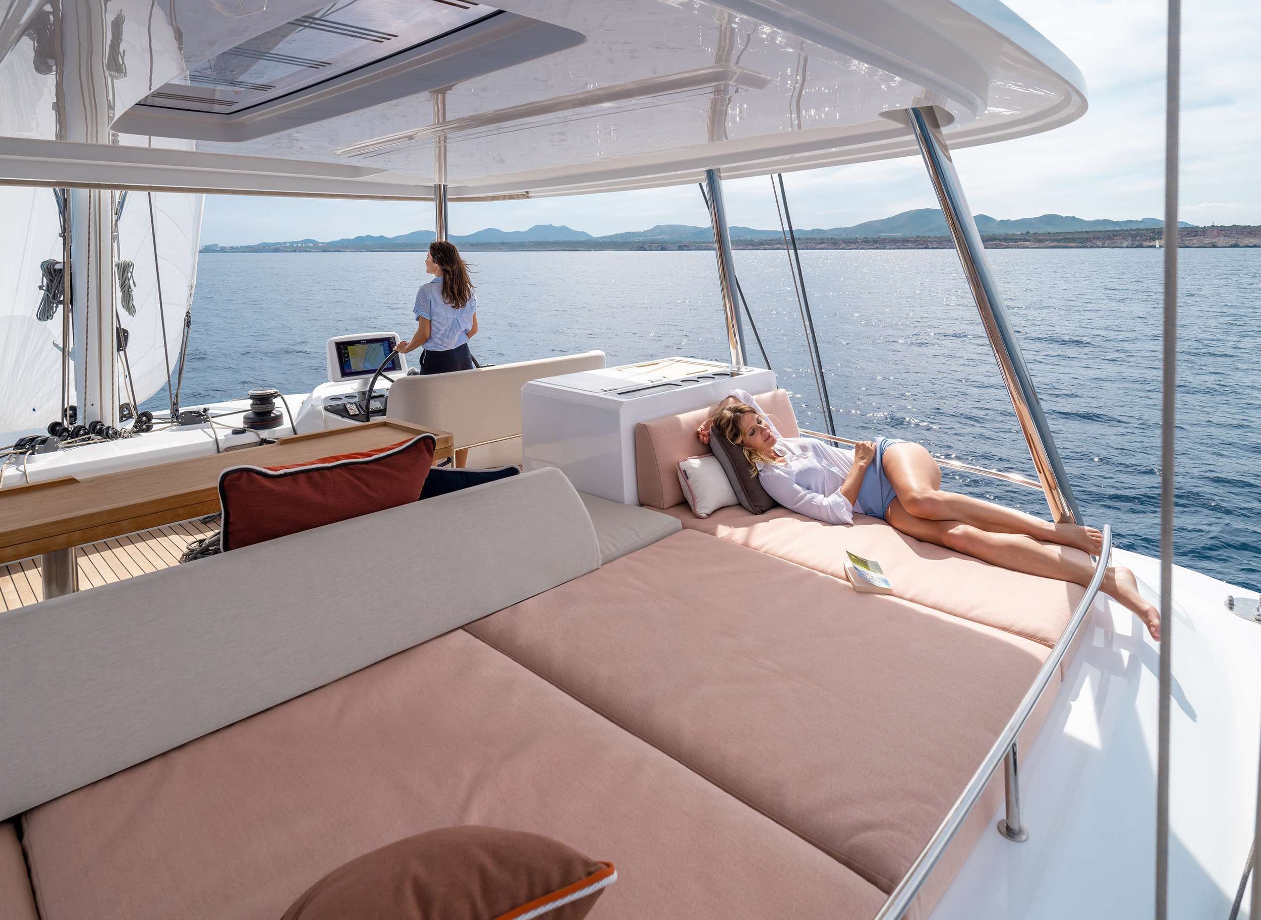 Luxury Crewed Catamaran NOMAD photo 5