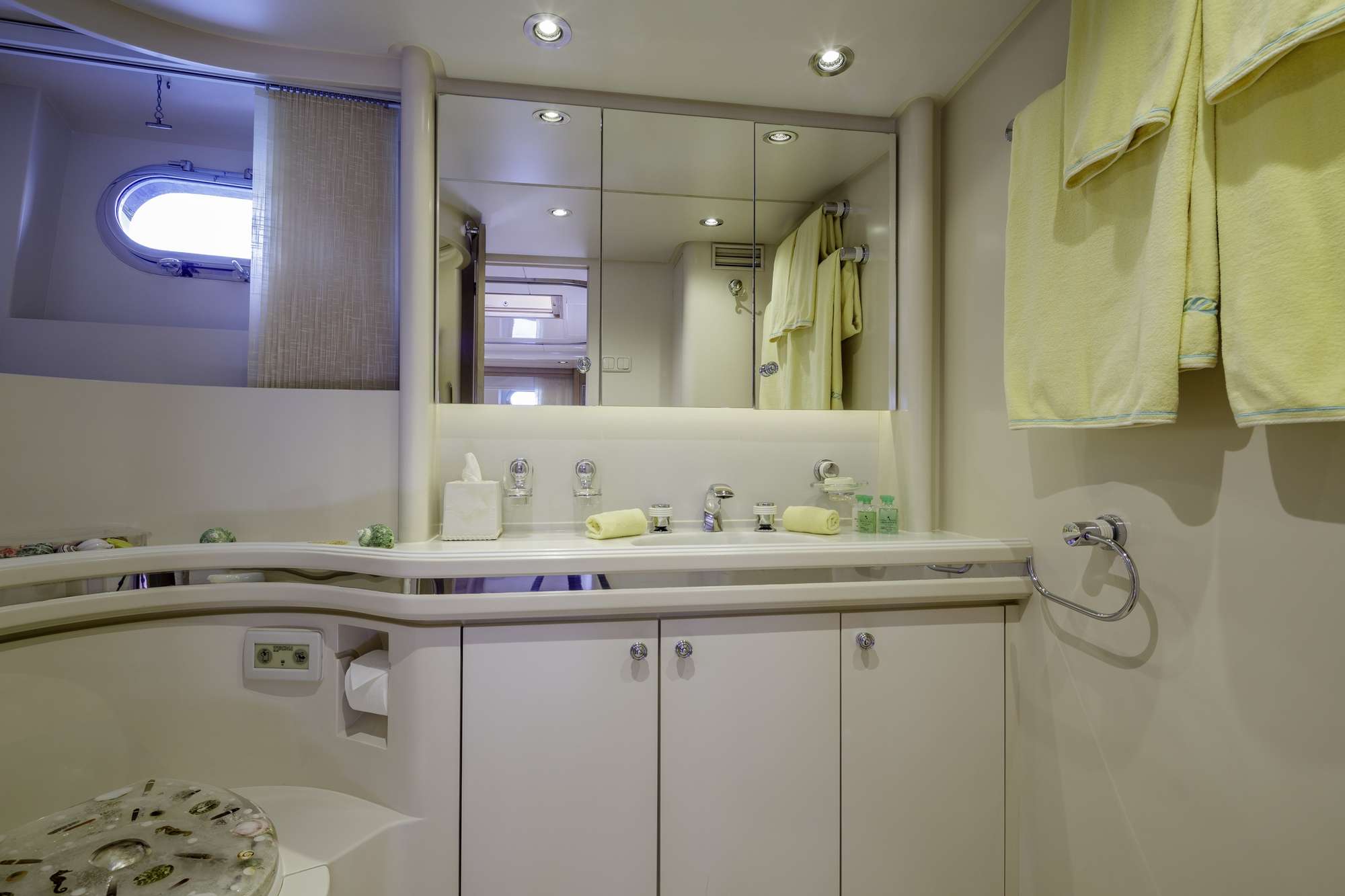 Luxury Crewed Sailing Yacht NOMMO photo 7