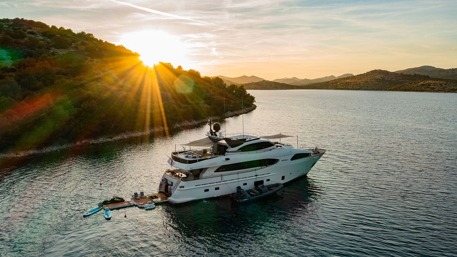 Luxury Crewed Motor Yacht NOVELA photo 6