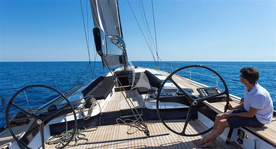 Luxury Crewed Sailing Yacht O2 photo 3