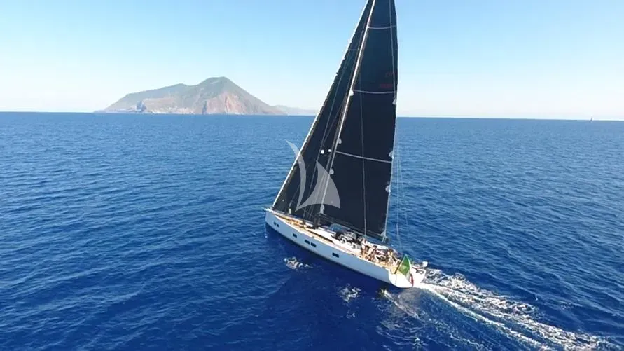 Luxury Crewed Sailing Yacht O2 photo 5