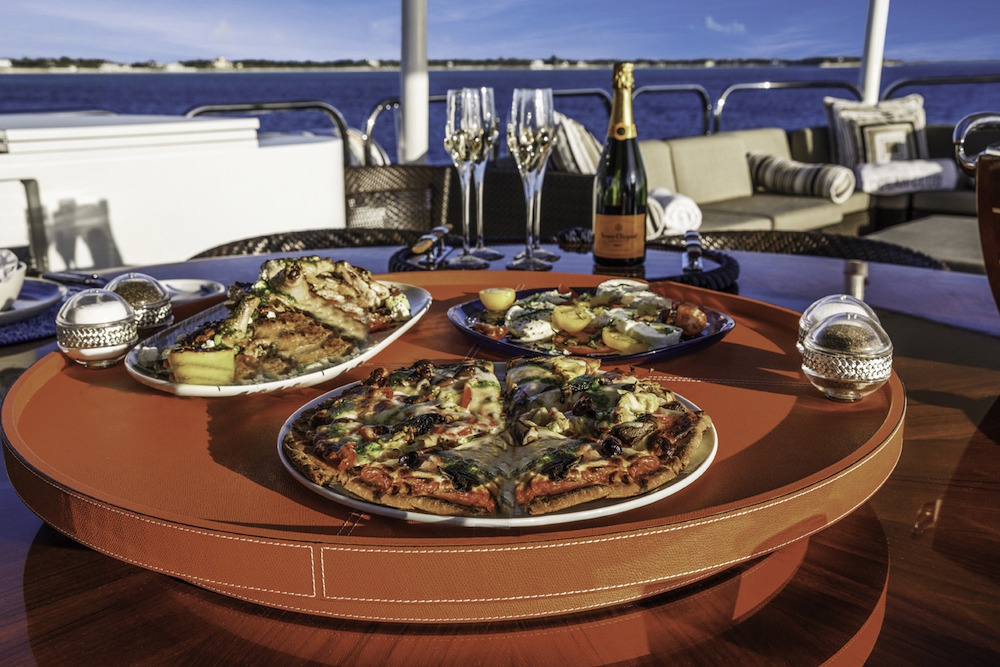 Luxury Crewed Motor Yacht OCEAN CLUB photo 5