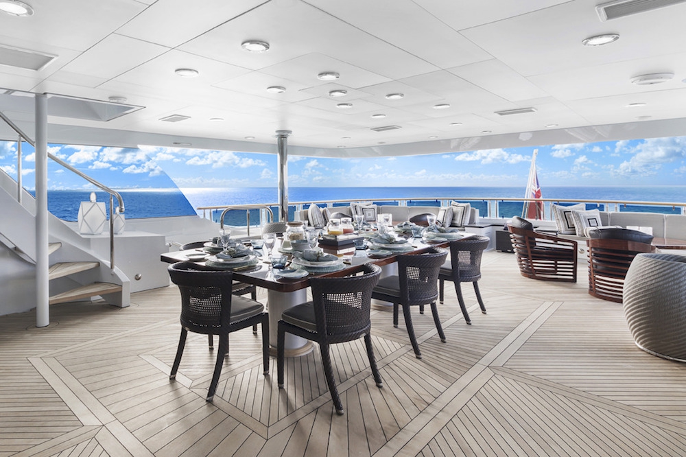 Luxury Crewed Motor Yacht OCEAN CLUB photo 7