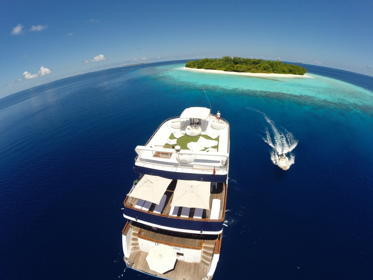 Luxury Crewed Motor Yacht OCEAN DIVINE photo 3