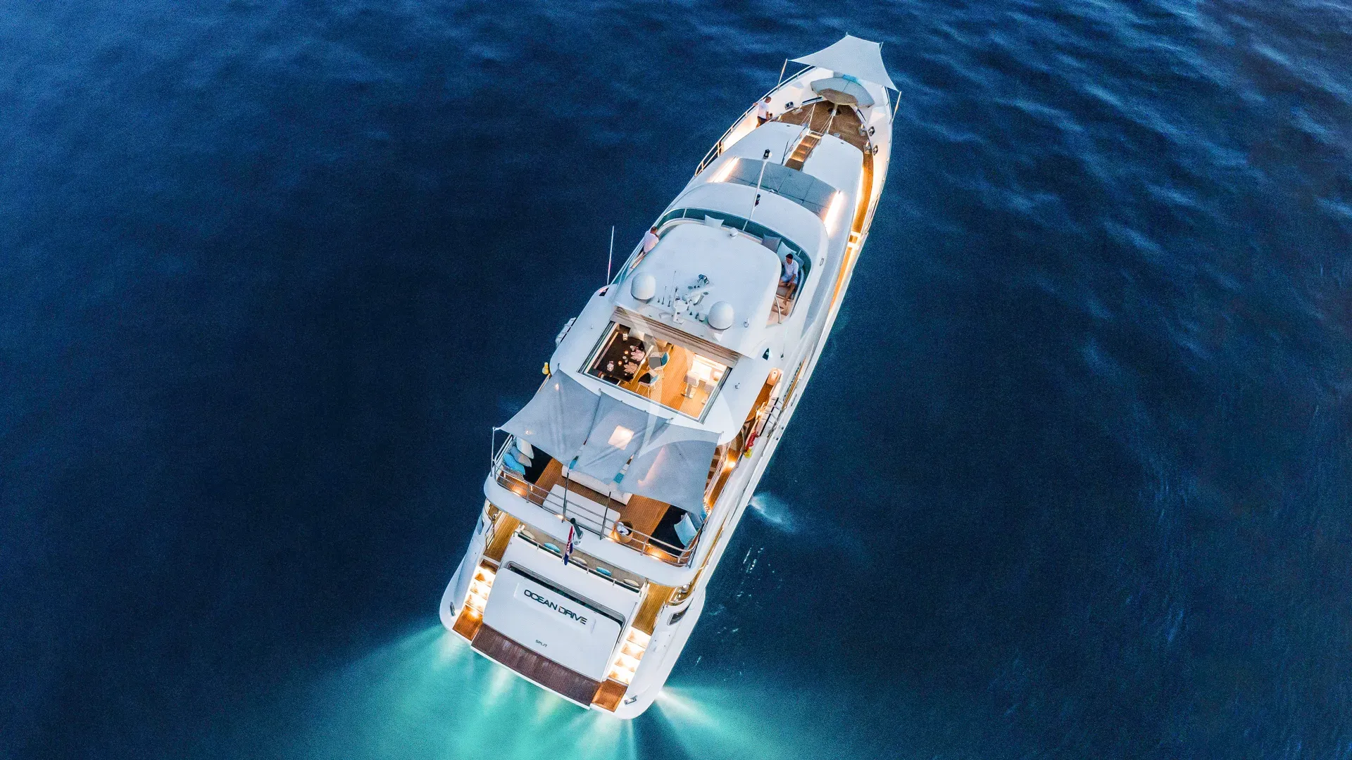 Luxury Crewed Motor Yacht OCEAN DRIVE photo 3