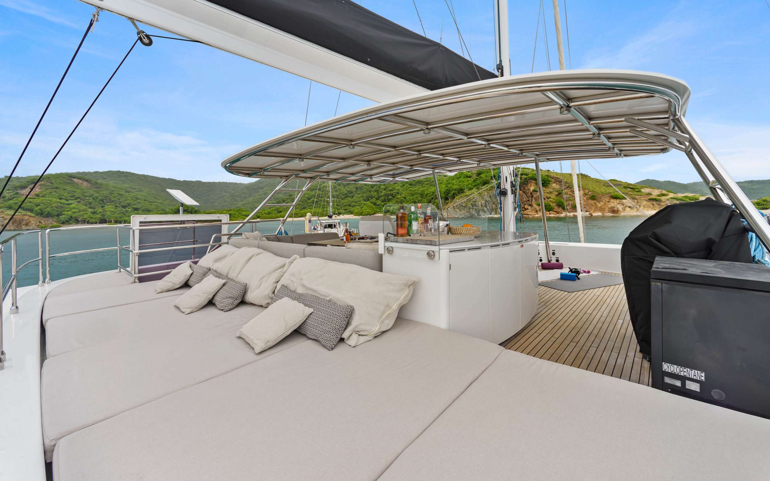 Luxury Crewed Catamaran OCEAN VIBES photo 6