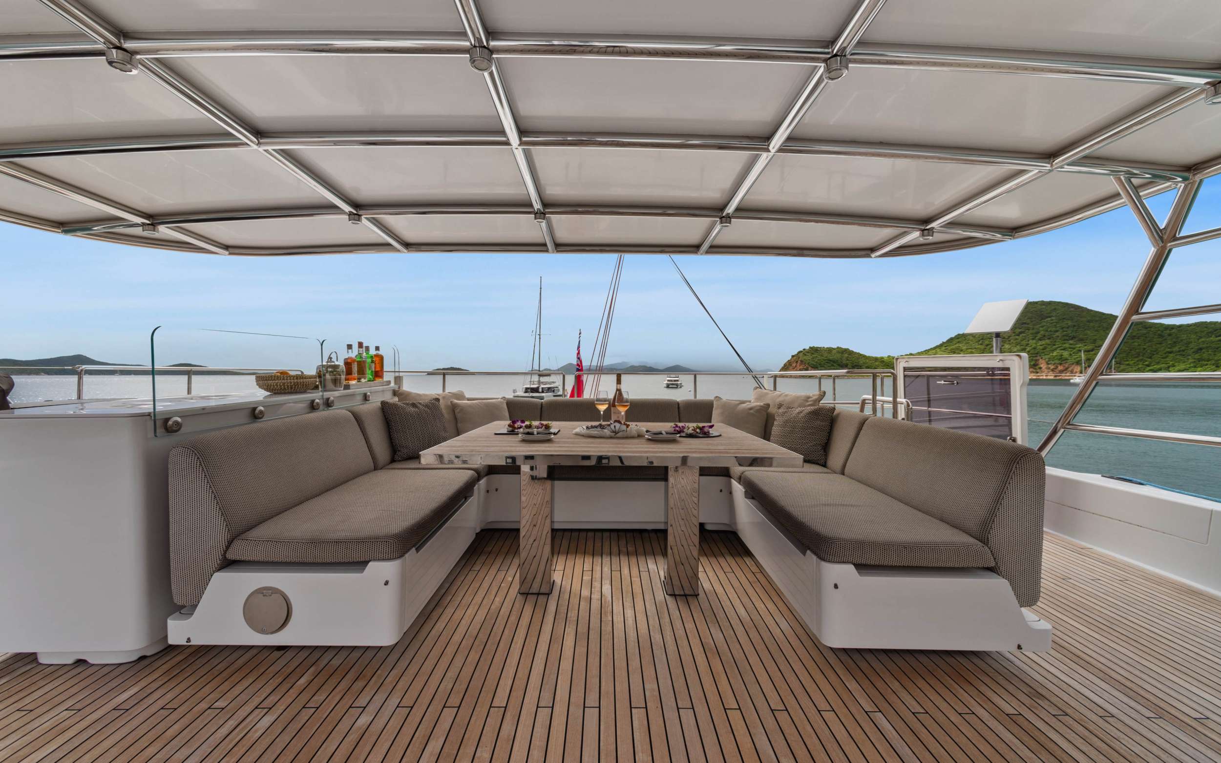 Luxury Crewed Catamaran OCEAN VIBES photo 7