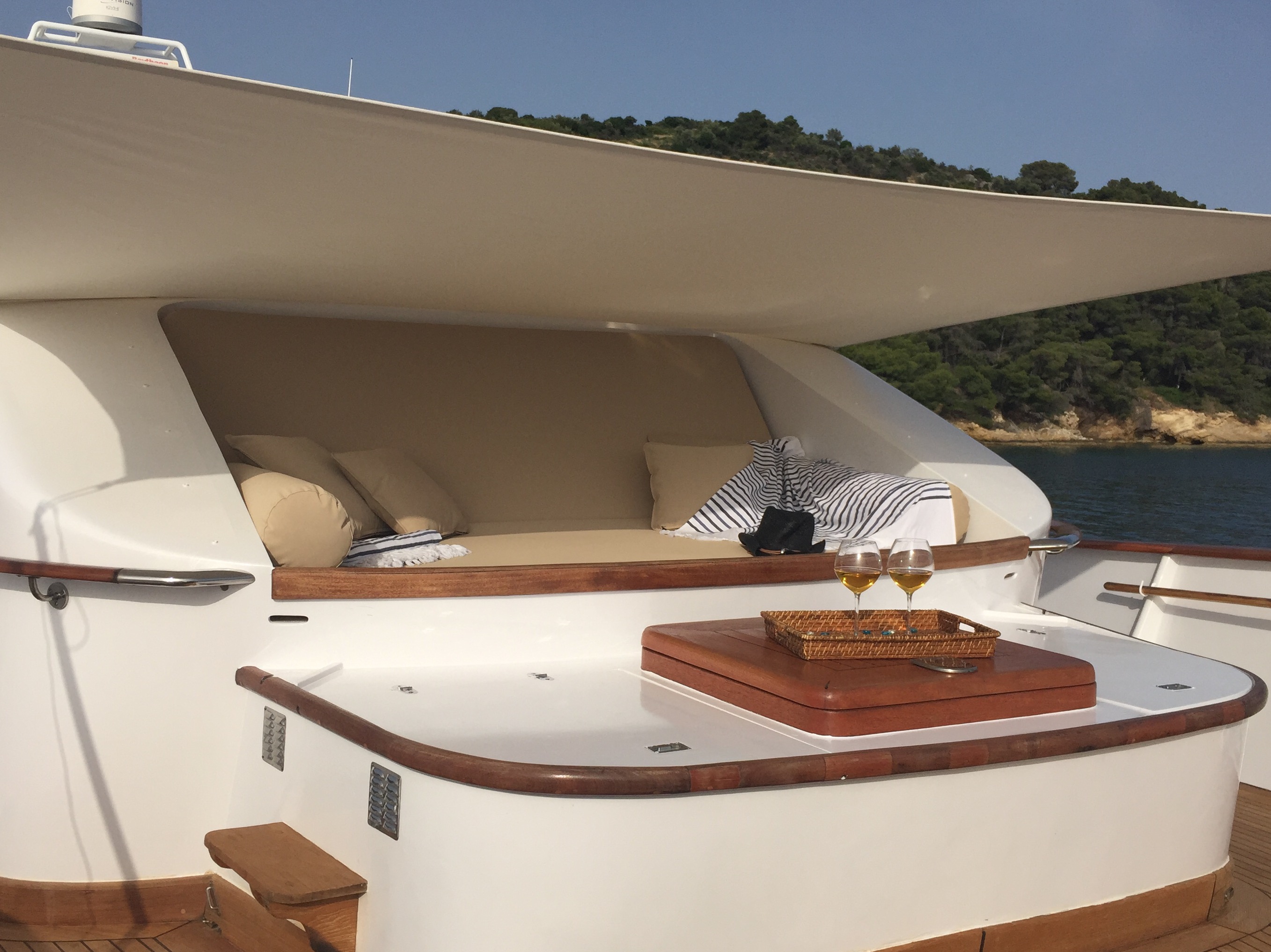 Luxury Crewed Motor Yacht OCEANE II photo 7