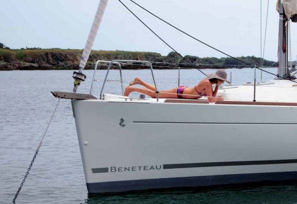 Bareboat Sailing Yacht Oceanis 34 photo 4