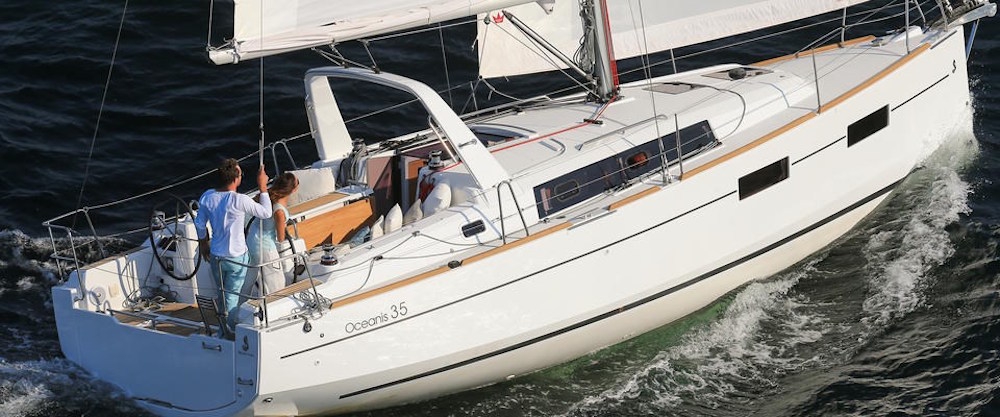 Bareboat Sailing Yacht Oceanis 35