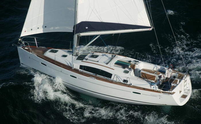 Bareboat Sailing Yacht Beneteau Oceanis 40