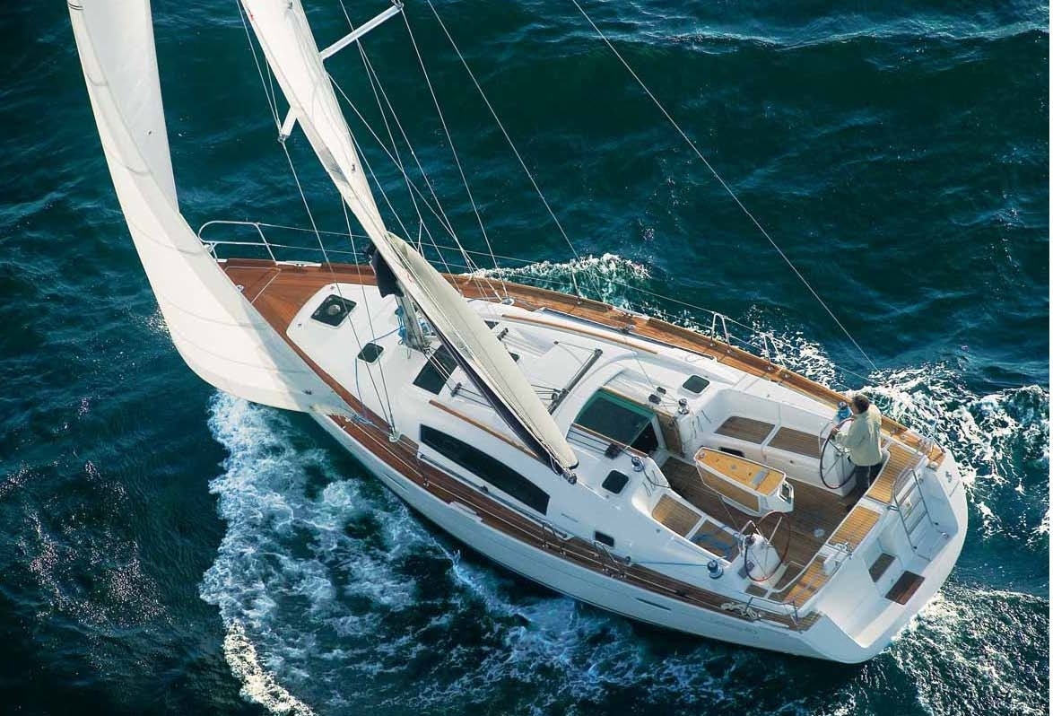 Bareboat Sailing Yacht Oceanis 40