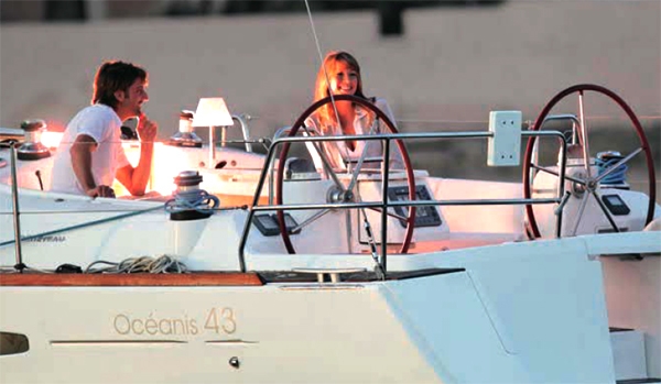 Bareboat Sailing Yacht Oceanis 43 photo 7