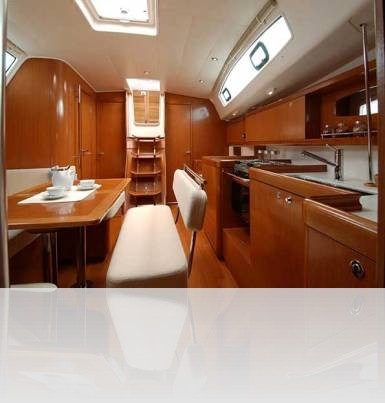 Bareboat Sailing Yacht Oceanis 43.4 photo 4