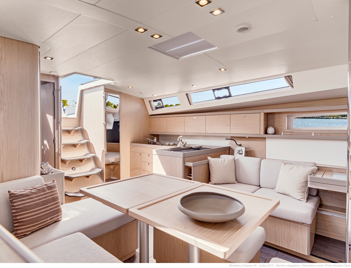 Bareboat Sailing Yacht Oceanis 45 photo 4