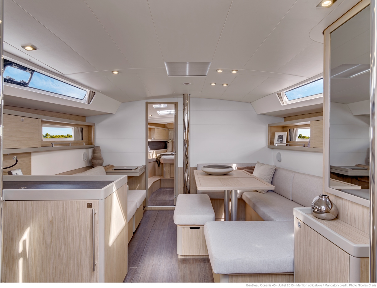 Bareboat Sailing Yacht Oceanis 45 photo 5