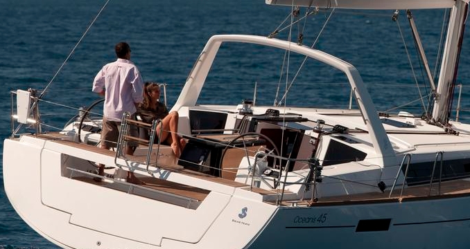 Bareboat Sailing Yacht Beneteau Oceanis 45 photo 7