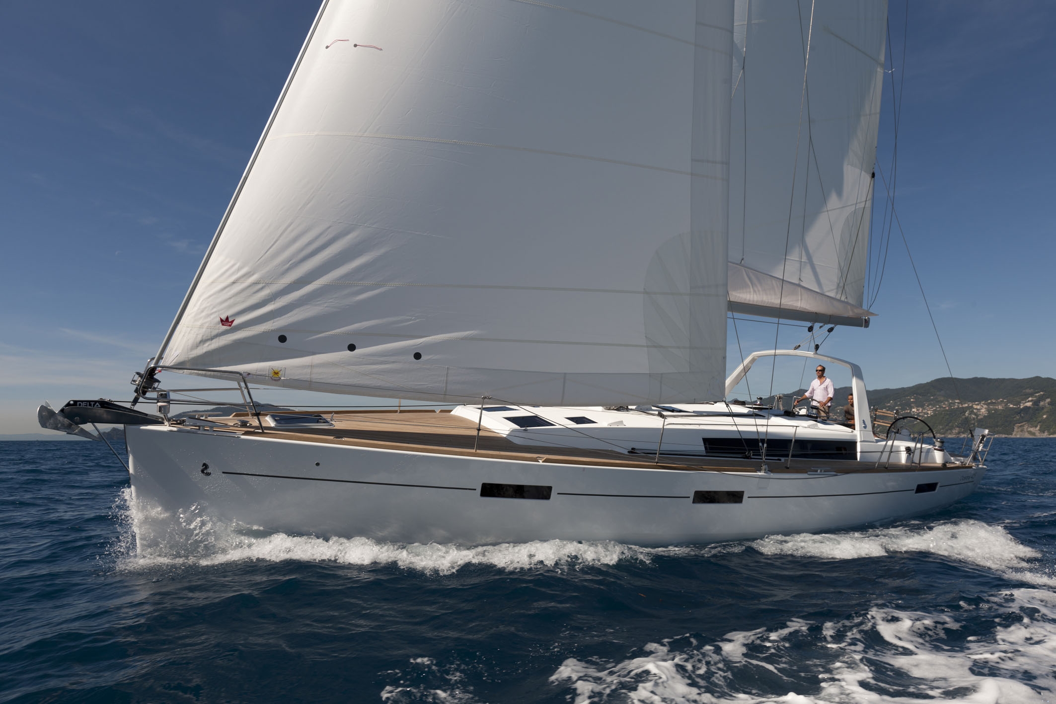 Bareboat Sailing Yacht Oceanis 45 photo 3