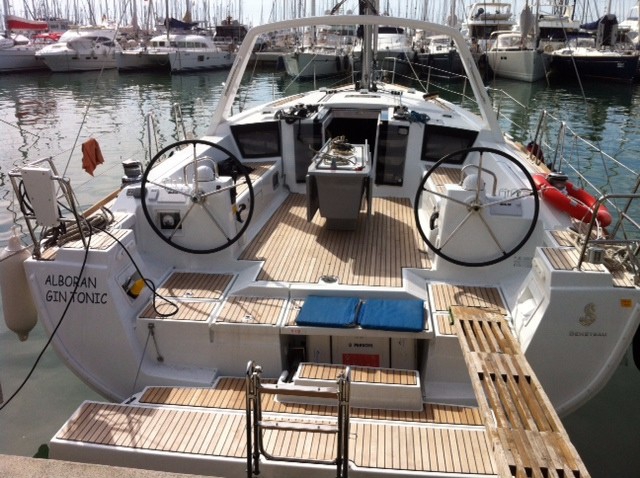 Bareboat Sailing Yacht Alboran Gin Tonic photo 3