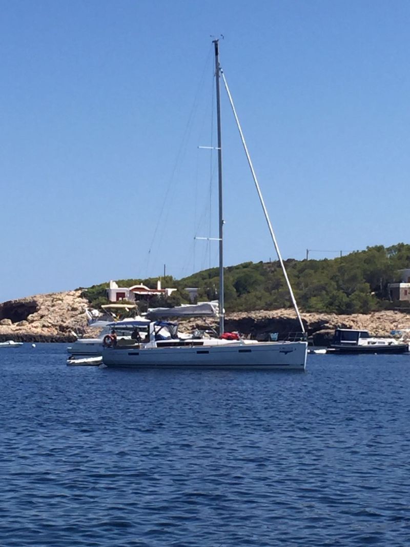 Bareboat Sailing Yacht Alboran Gin Fizz photo 3