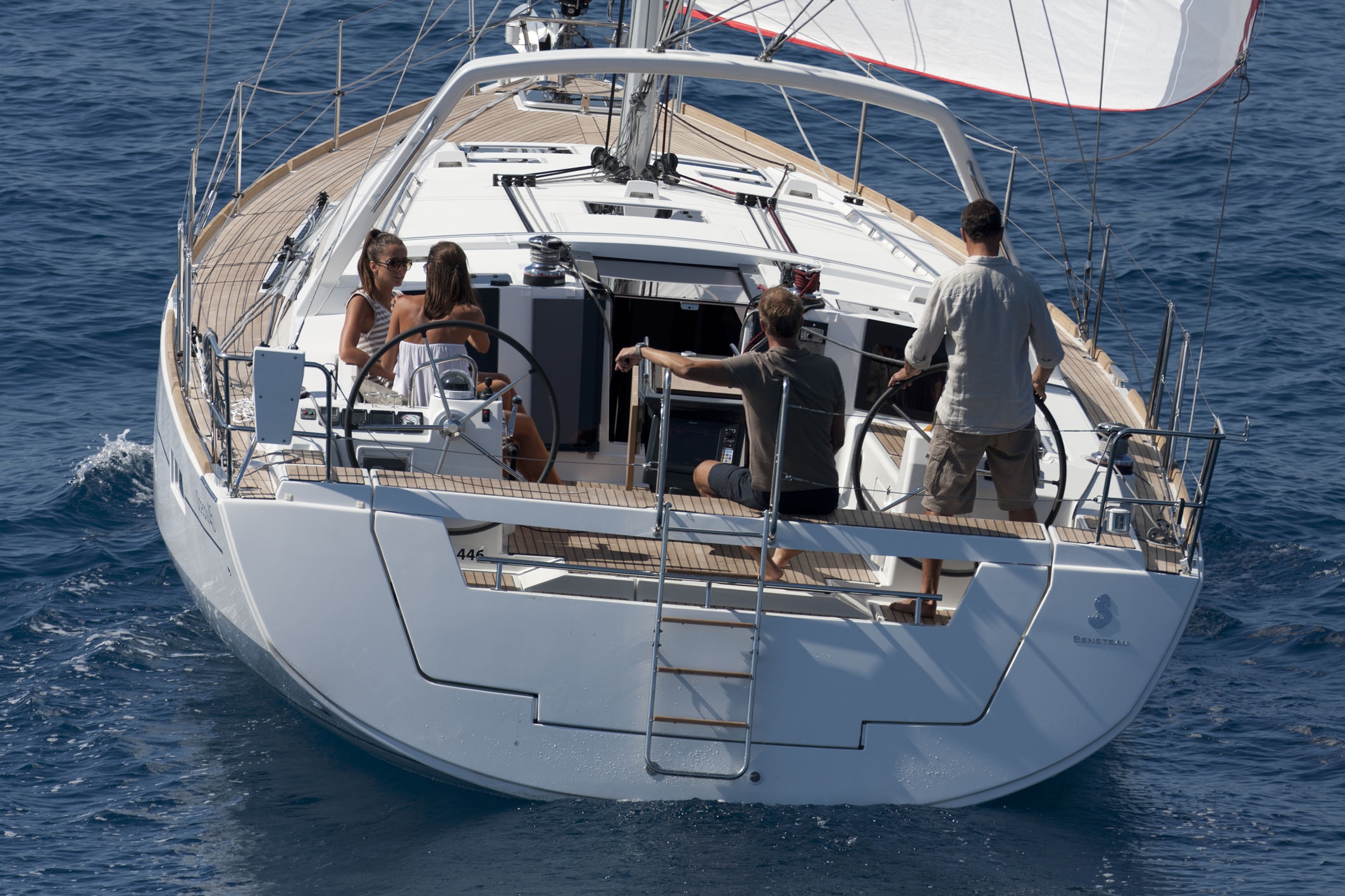 Bareboat Sailing Yacht Oceanis 45 photo 4