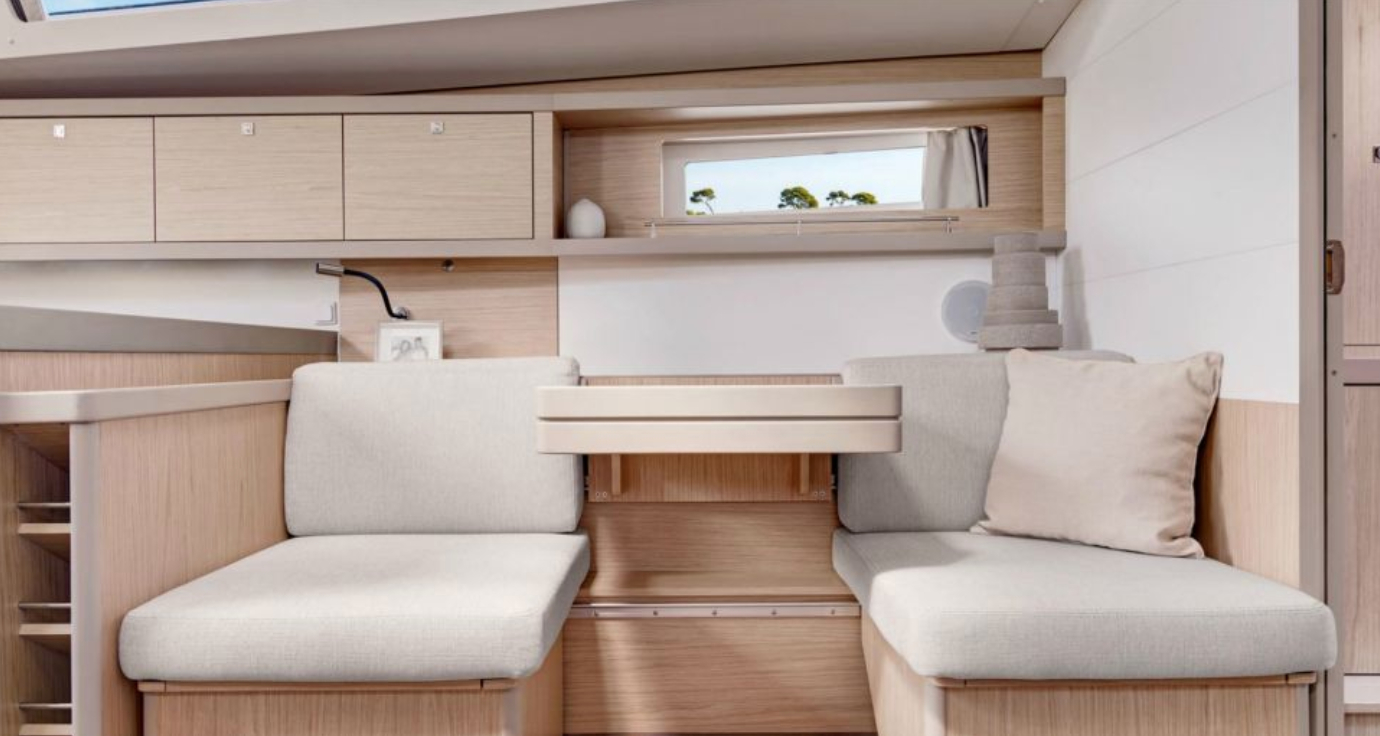 Bareboat Sailing Yacht Beneteau Oceanis 45 photo 5