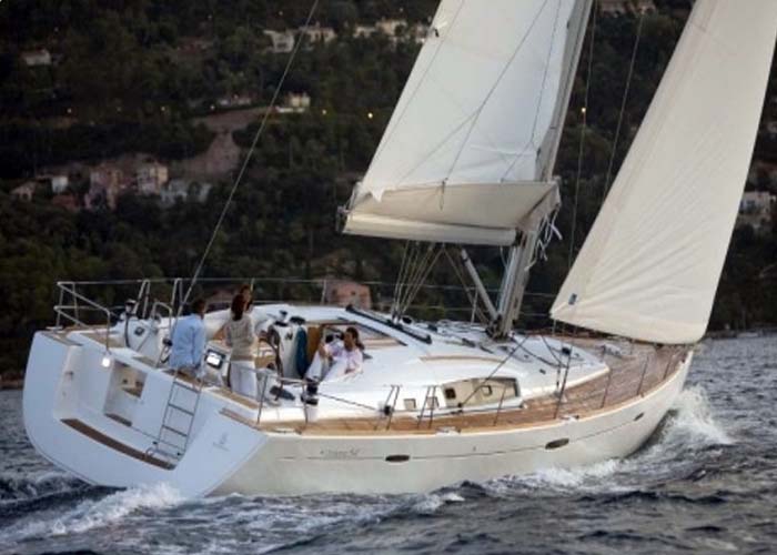 Bareboat Sailing Yacht Oceanis 54