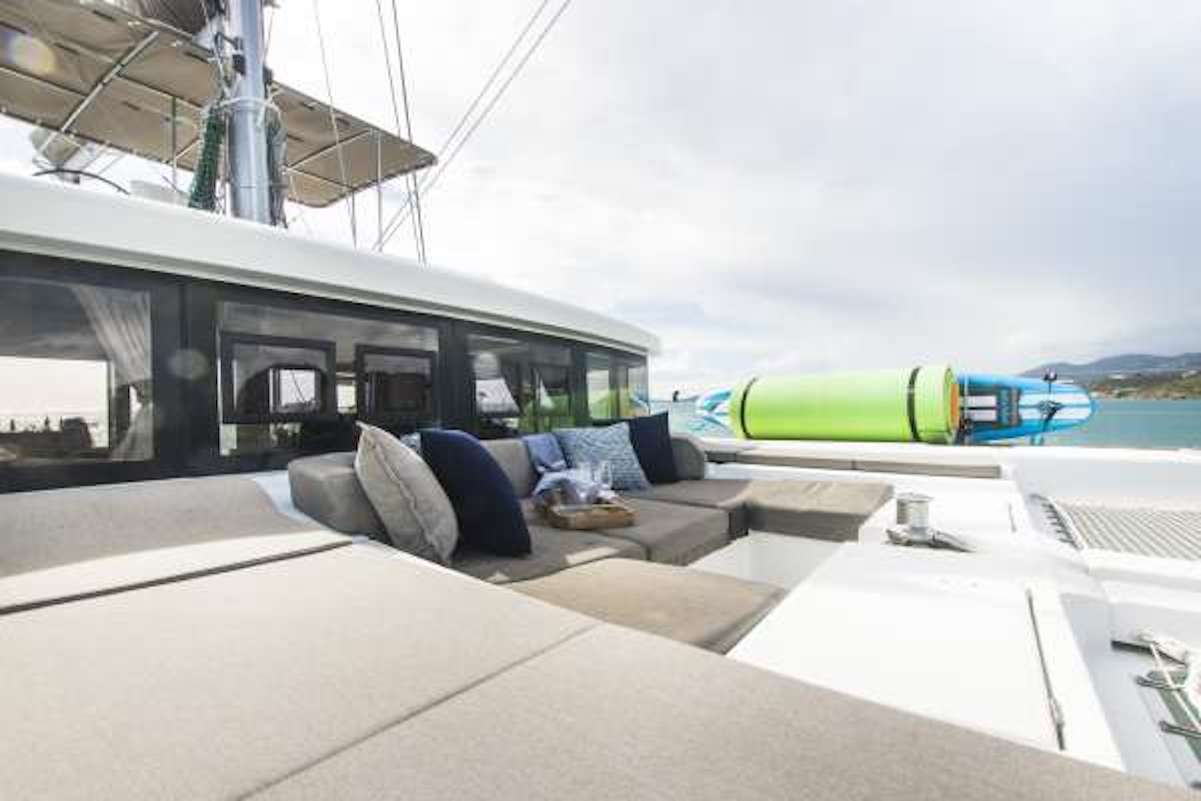 Luxury Crewed Catamaran OCELOT photo 4