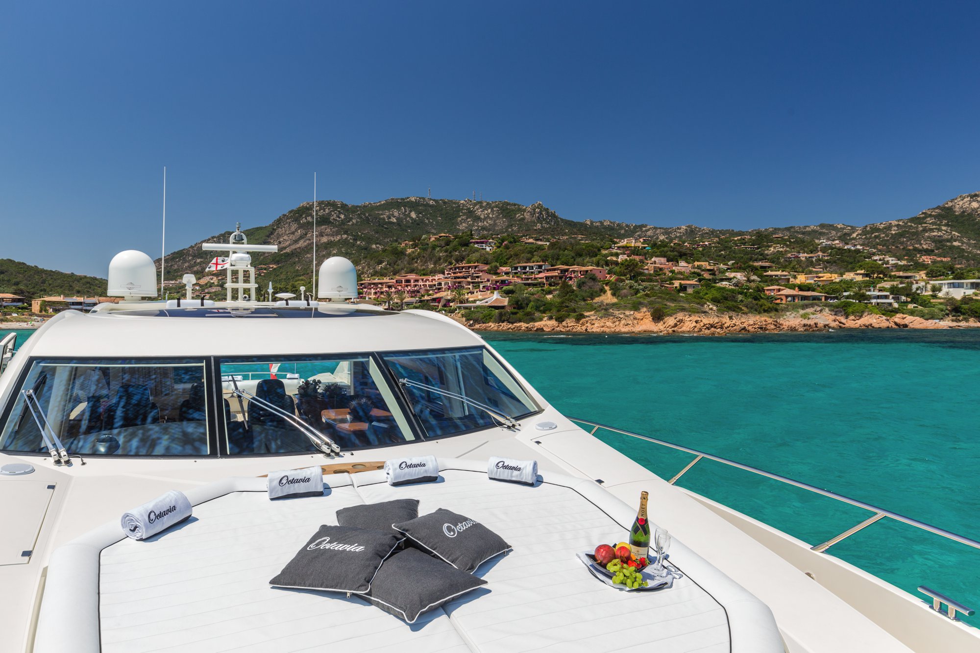 Luxury Crewed Motor Yacht OCTAVIA photo 4