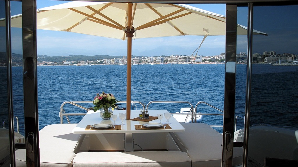 Luxury Crewed Motor Yacht OLA MONA photo 5