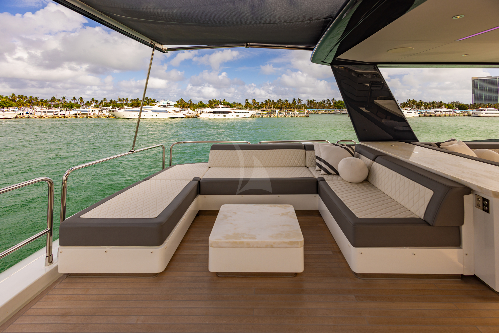 Luxury Crewed Motor Yacht OLYMPUS photo 5