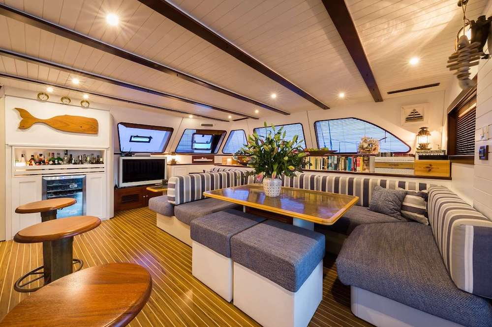 Luxury Crewed Catamaran OMBRE BLU photo 8