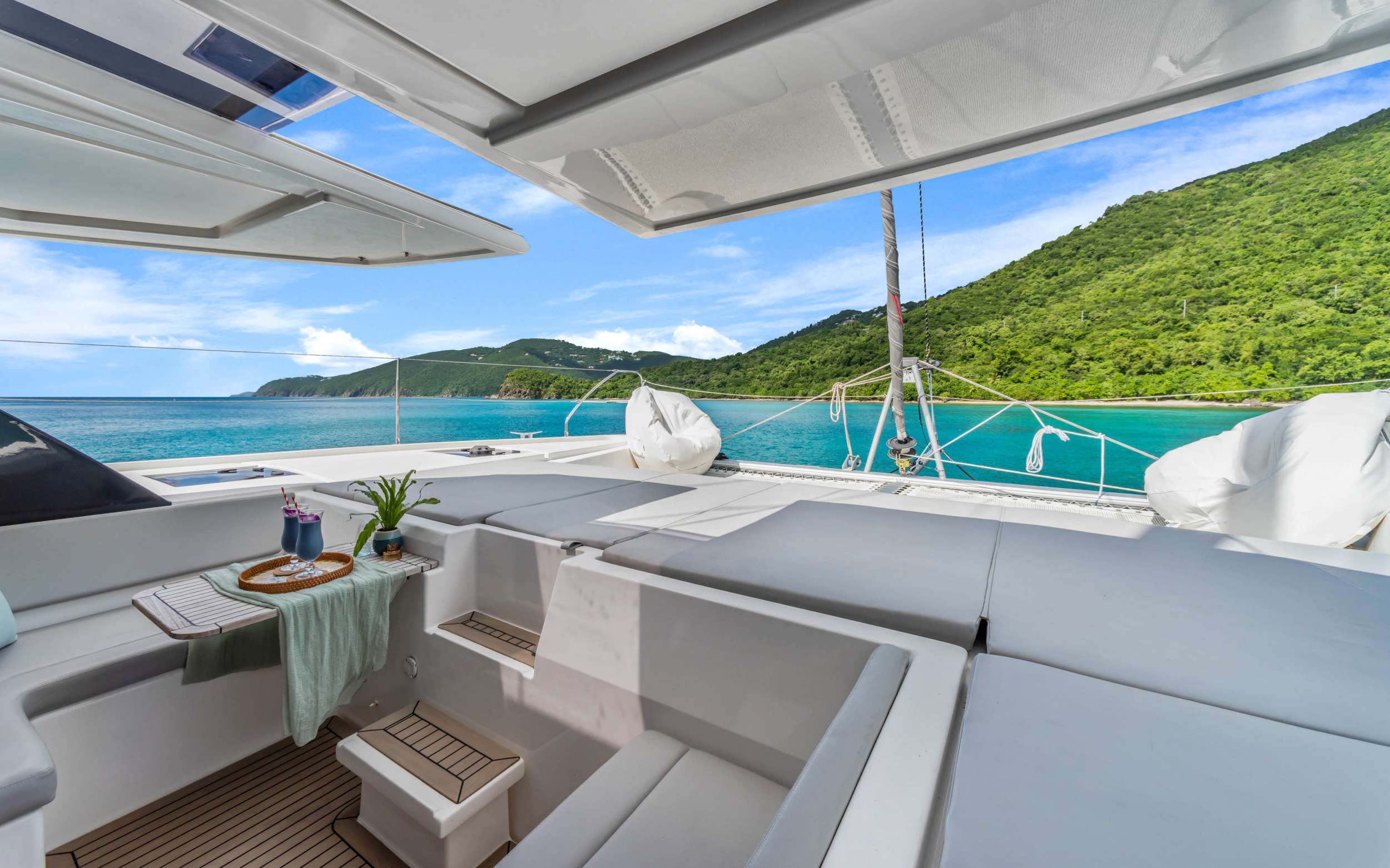 Crewed Catamaran ONE LOVE photo 8