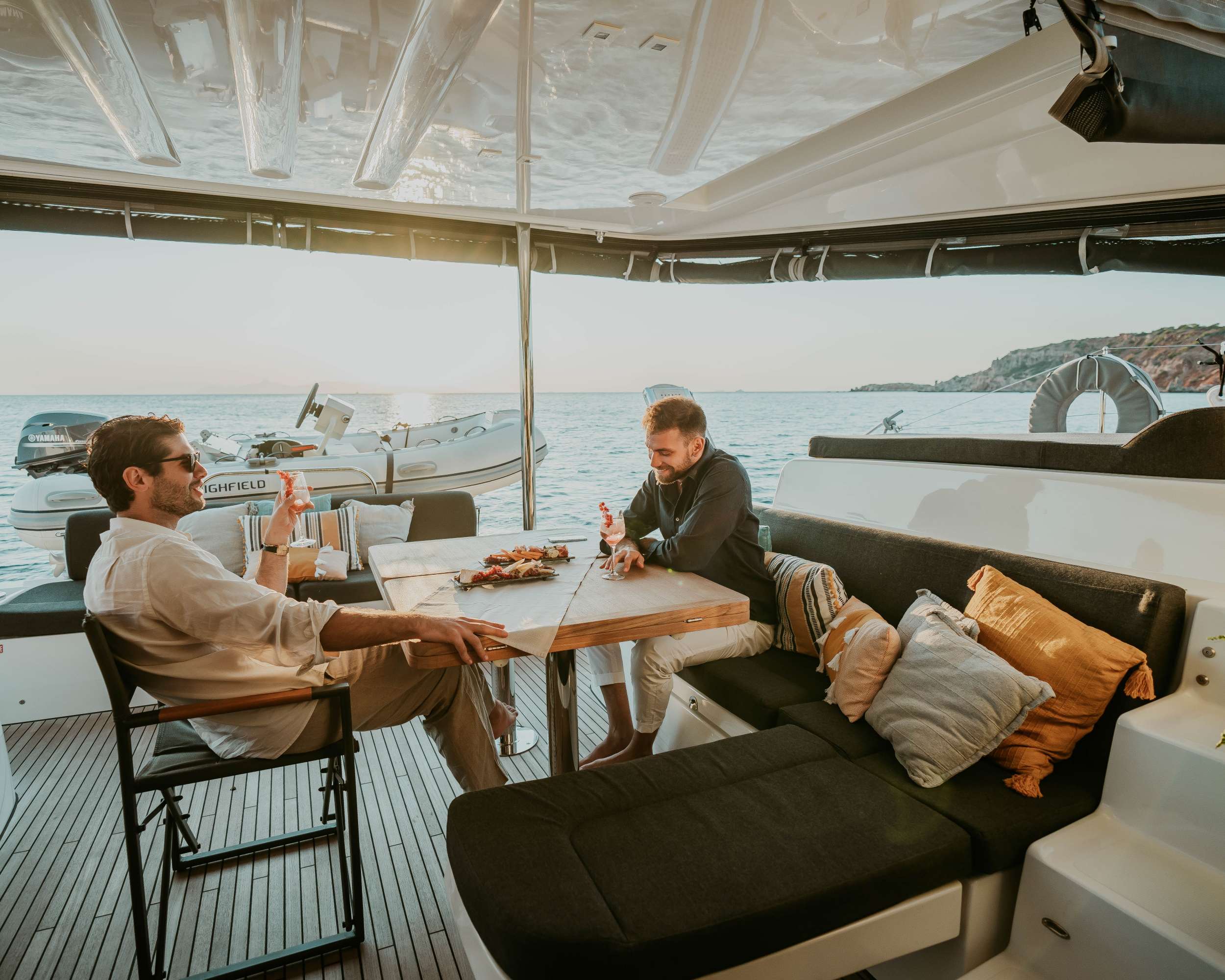 Crewed Catamaran ONEIDA 2 photo 7