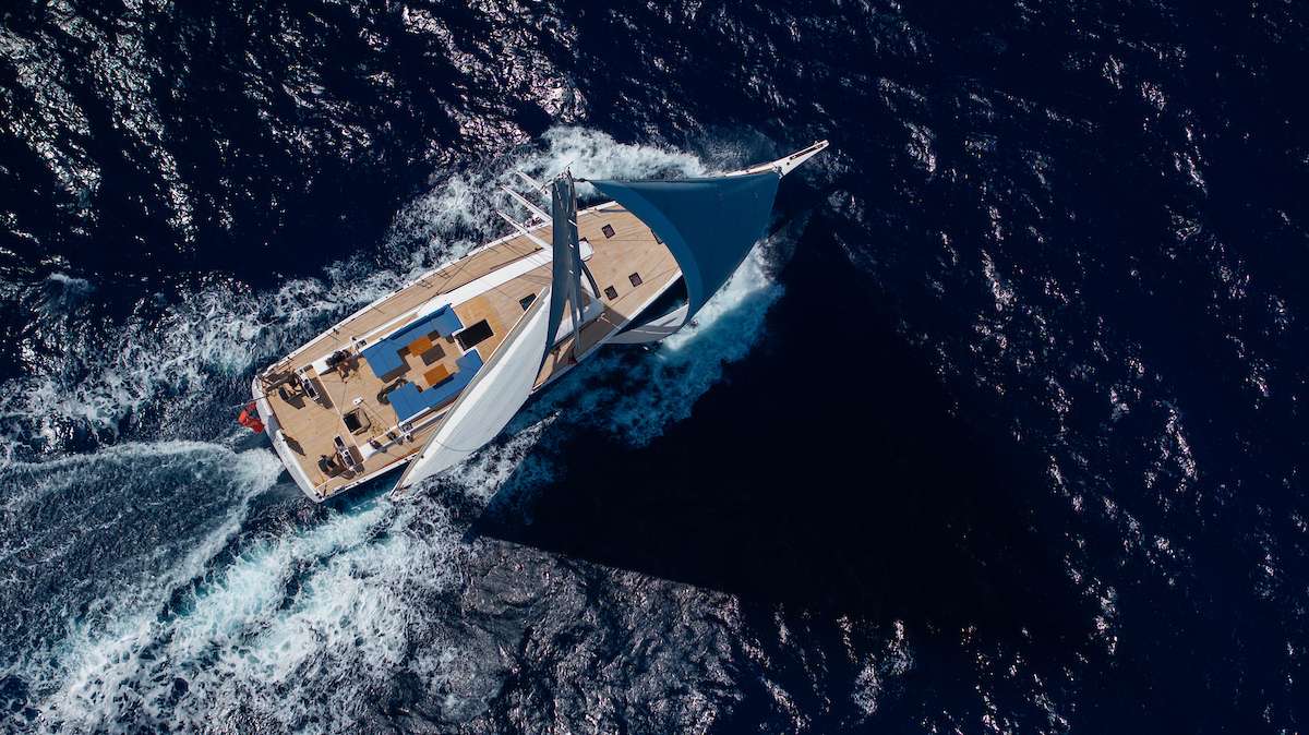 Sailing Yacht OPTIMIST photo 7