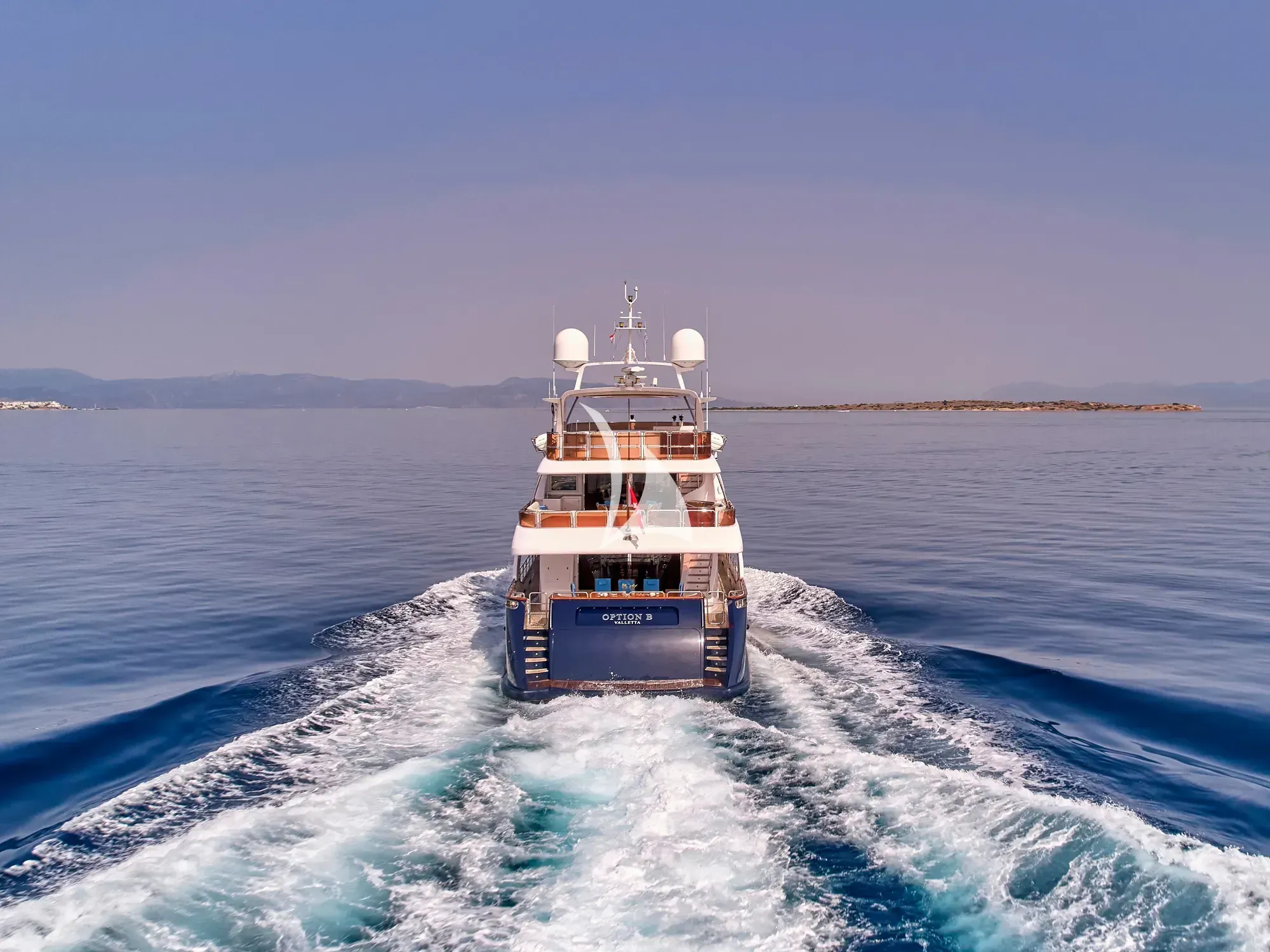 Luxury Crewed Motor Yacht OPTION B photo 4