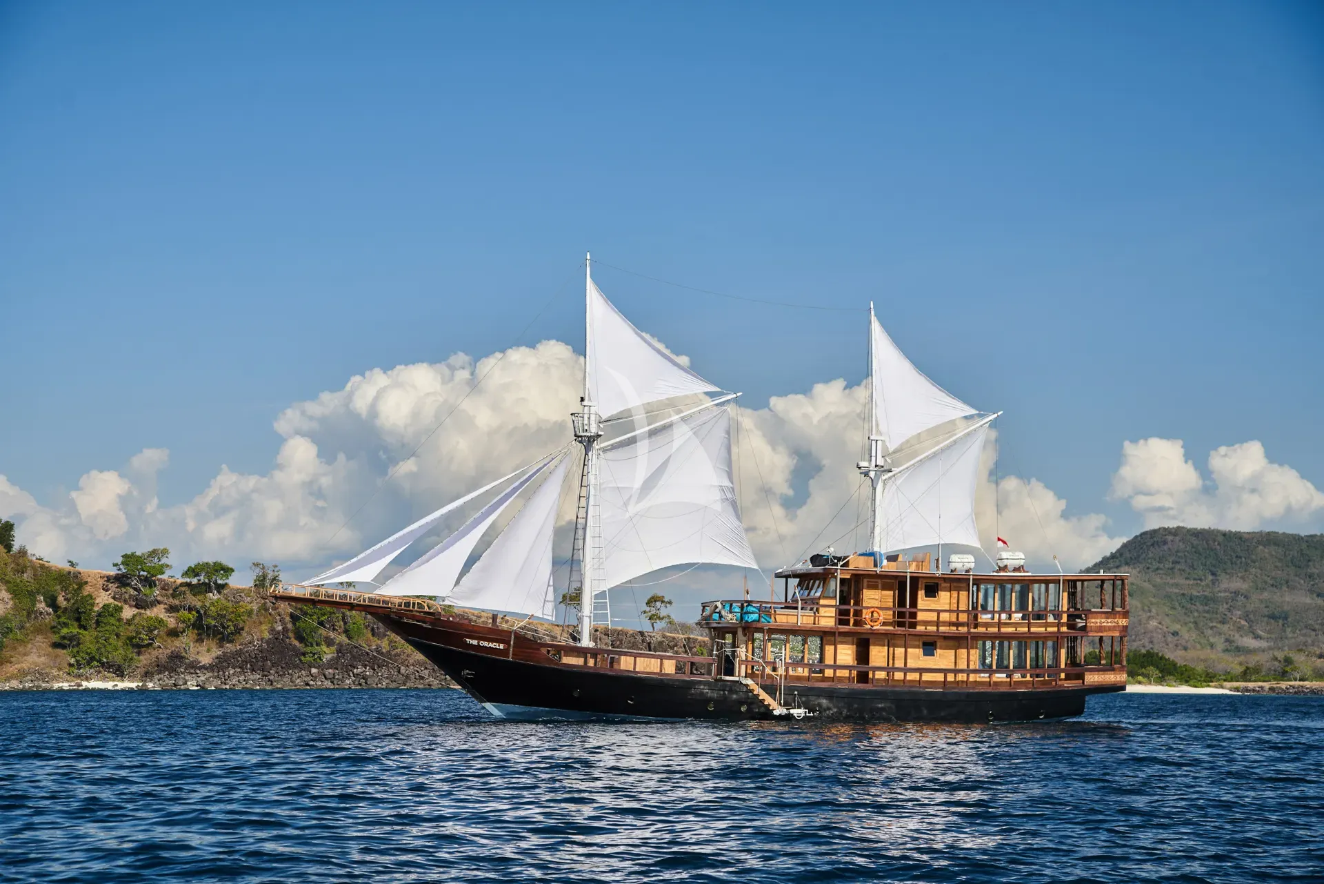 Luxury Crewed Sailing Yacht ORACLE photo 3