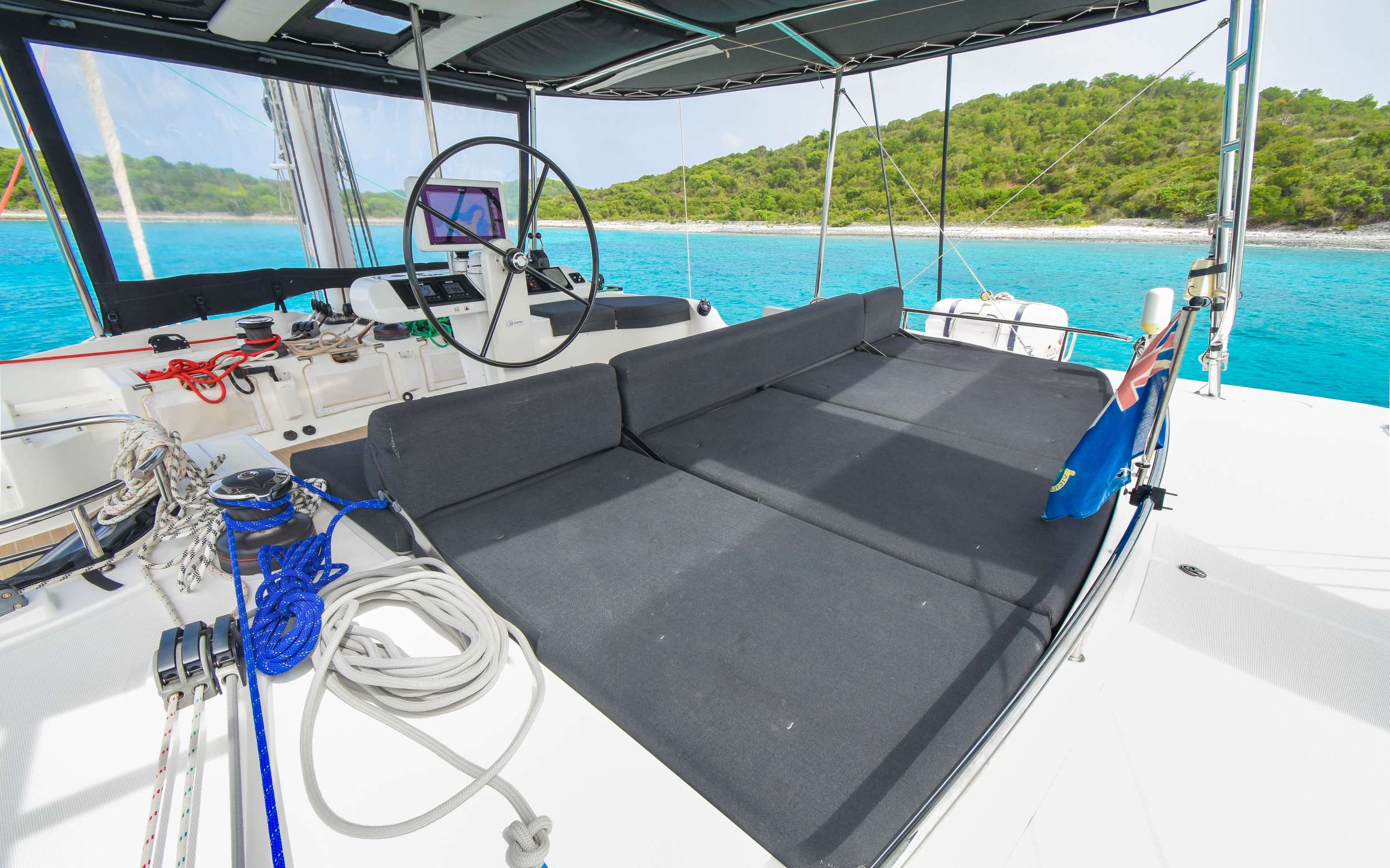 Luxury Crewed Catamaran OUI CHERIE photo 7