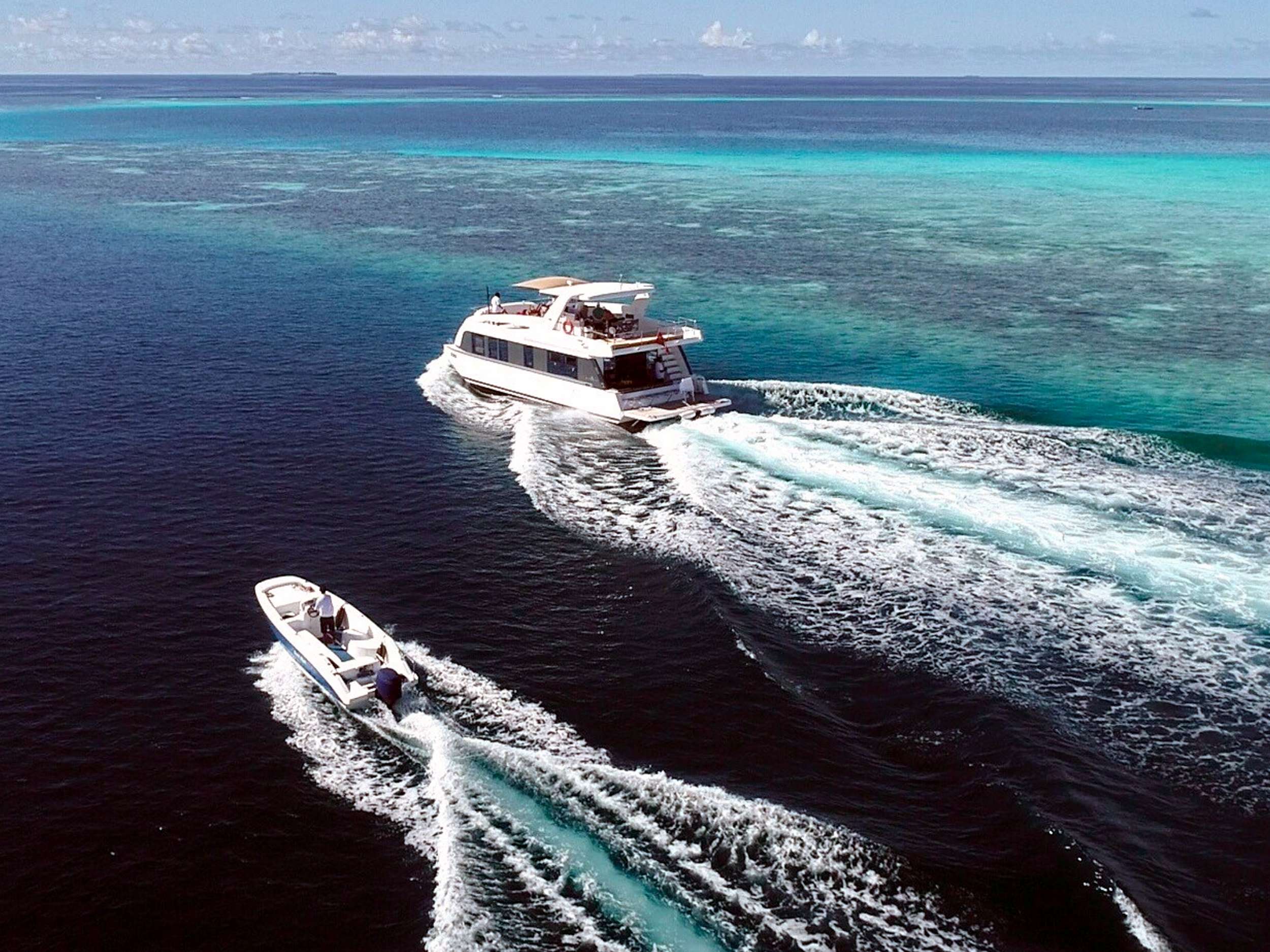 Crewed Power Catamaran OVER REEF photo 7